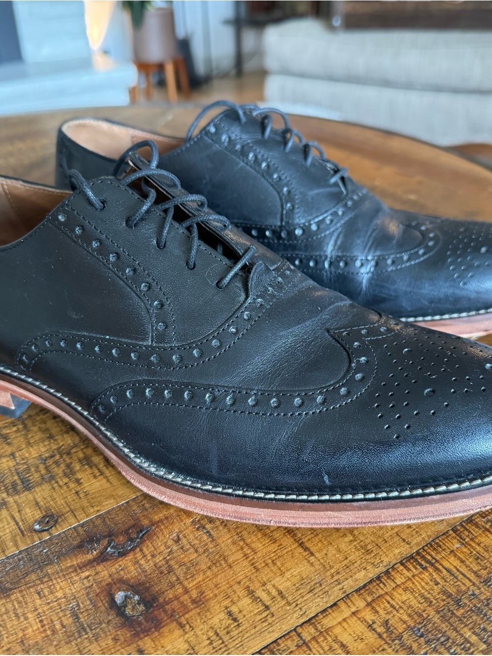 Johnston & Murphy Black Leather Wingtip Brogues